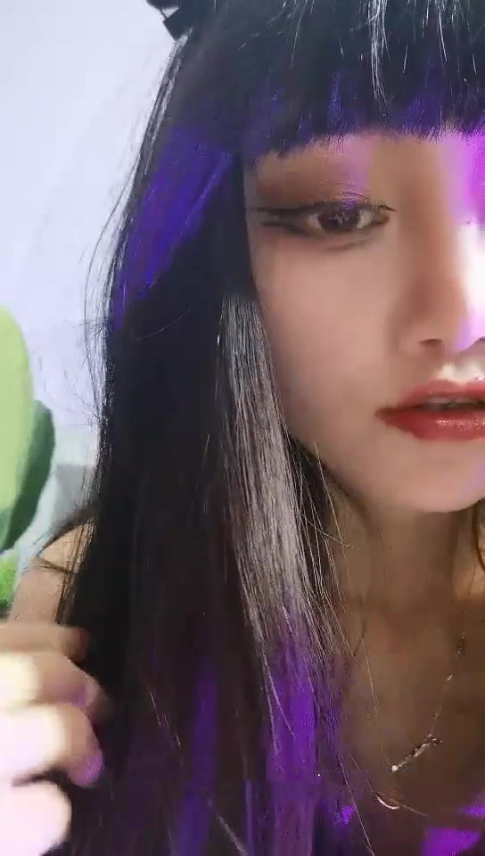 kpxvs.com-STP20006 为了还网贷直播无毛美穴妹子露脸密码房自慰 各种颜色丝袜高跟鞋2.jpg