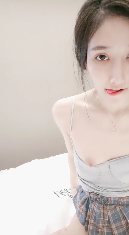amav.xyz-STP22445 超清纯颜值姐妹花双女大尺度秀，大白美腿极品肥穴 ，翘起双腿揉阴.jpg
