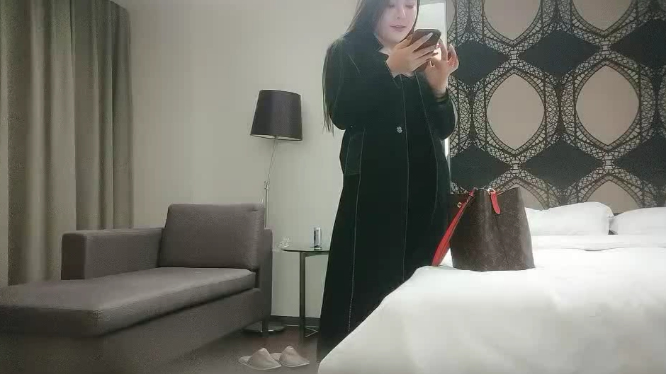 avmans.com-STP23353 网红脸外围小骚货 自带黑丝吊带透视装 特写深喉口活很不错 骑乘.jpg